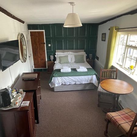 Monks Eleigh The Swan Inn المظهر الخارجي الصورة
