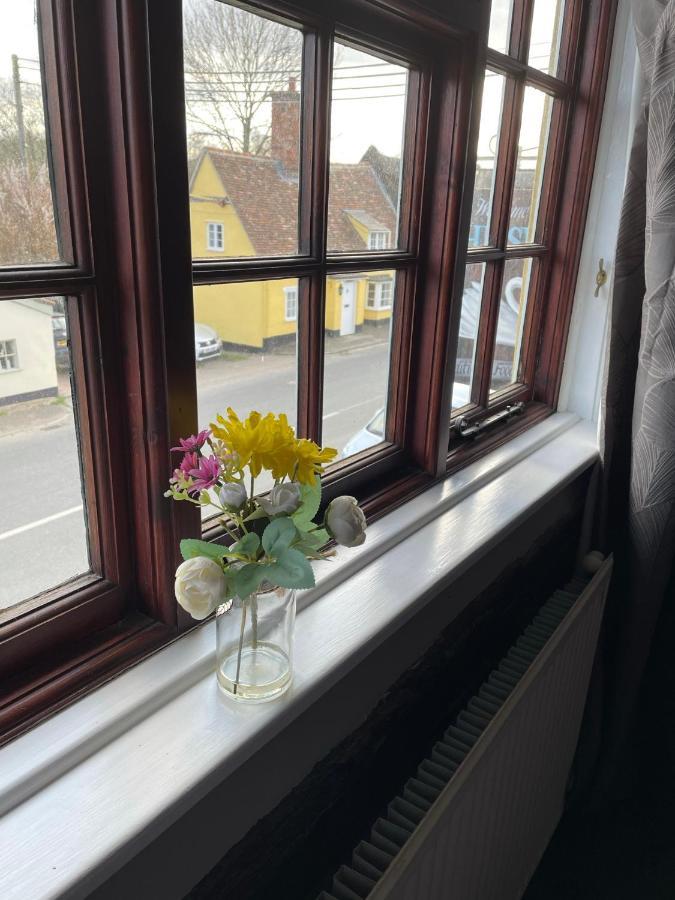 Monks Eleigh The Swan Inn المظهر الخارجي الصورة